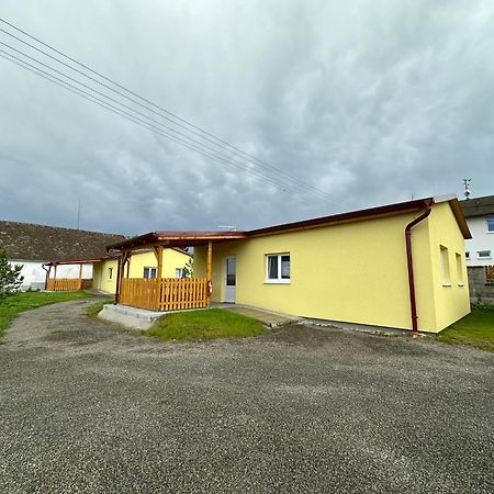 Pension u Vlčků Hracholusky Extérieur photo